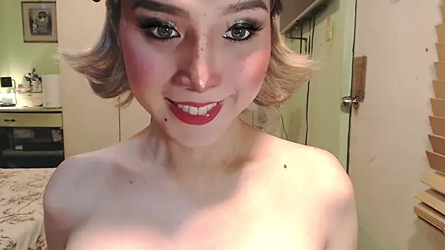 Snapshot of Ezradeliciosa chatting on 05.22.26 Ezradeliciosa online show from 05.22.26