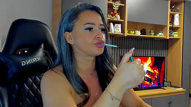 Snapshot of Claire95_ chatting on 11.20.25 Claire95 online show from 11.20.25