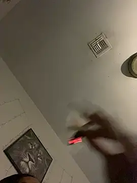 CutieFrmthehood online show from 01.05.25