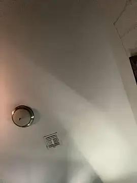 CutieFrmthehood online show from 01.24.25