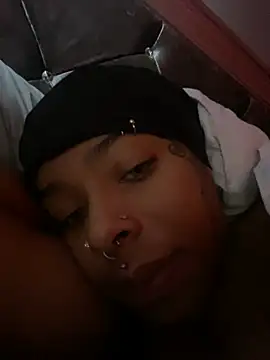 CutieFrmthehood online show from 02.03.25