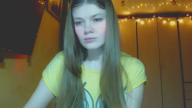 Snapshot of Klementa chatting on 12.13.24 Klementa online show from 12.13.24