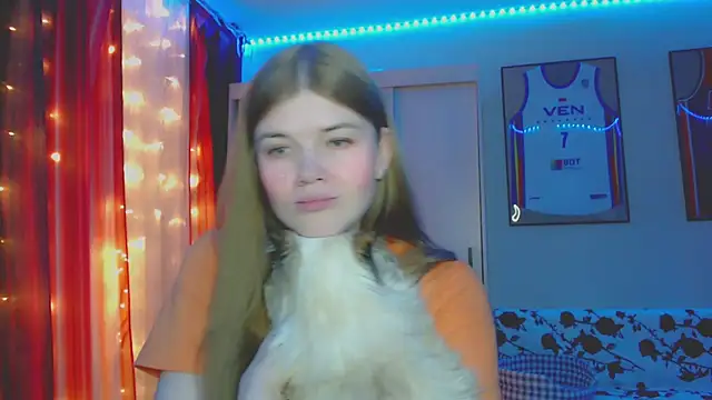 Snapshot of Klementa chatting on 10.02.25 Klementa online show from 10.02.25