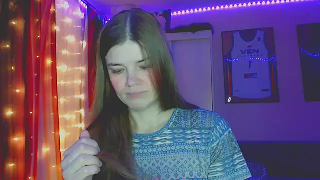 Snapshot of Klementa chatting on 02.19.26 Klementa online show from 02.19.26