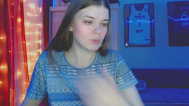 Snapshot of Klementa chatting on 02.20.26 Klementa online show from 02.20.26