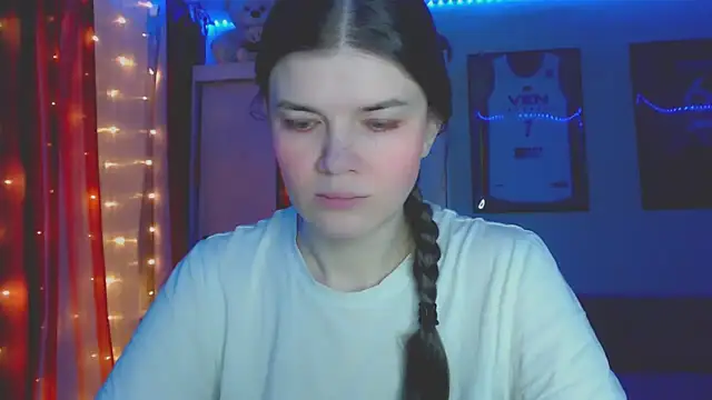 Snapshot of Klementa chatting on 02.23.26 Klementa online show from 02.23.26