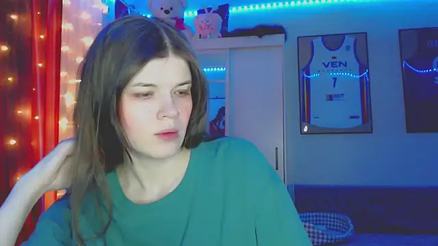 Snapshot of Klementa chatting on 04.03.26 Klementa online show from 04.03.26