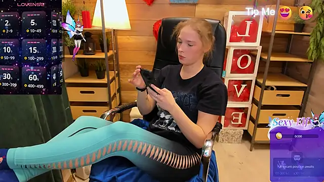  fiona Love online show from 03.02.25