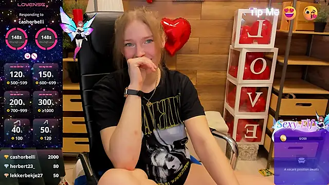  fiona Love online show from 03.11.25