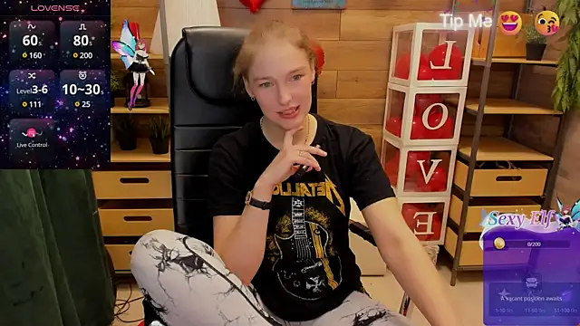  fiona Love online show from 03.15.25