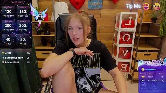  fiona Love online show from 03.19.25