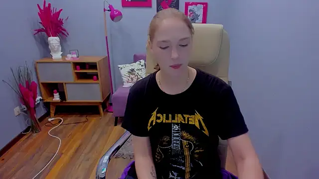  fiona Love online show from 11.09.25