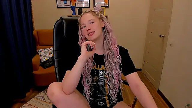  fiona Love online show from 03.17.26