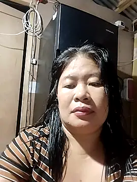 Snapshot of lickmepussy21 chatting on 02.02.26 lickmepussy21 online show from 02.02.26