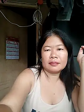 Snapshot of lickmepussy21 chatting on 02.05.26 lickmepussy21 online show from 02.05.26