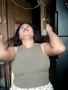 Snapshot of lickmepussy21 chatting on 02.14.26 lickmepussy21 online show from 02.14.26