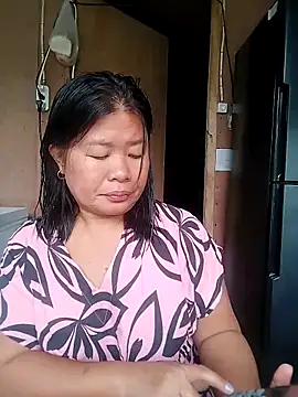 Snapshot of lickmepussy21 chatting on 02.21.26 lickmepussy21 online show from 02.21.26