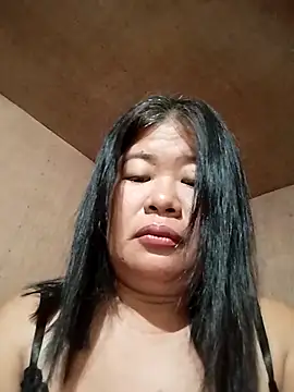 Snapshot of lickmepussy21 chatting on 04.15.26 lickmepussy21 online show from 04.15.26