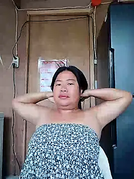 Snapshot of lickmepussy21 chatting on 05.06.26 lickmepussy21 online show from 05.06.26
