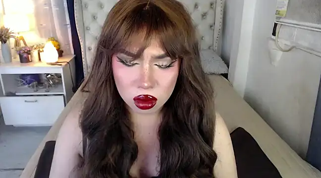 Snapshot of RebecaNextToYou chatting on 12.15.24 RebecaNextToYou online show from 12.15.24
