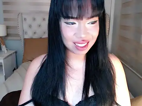 RebecaNextToYou online show from 02.24.26