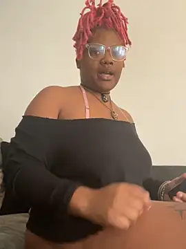 Snapshot of Indigo-love23 chatting on 12.16.25 Indigo-love23 online show from 12.16.25