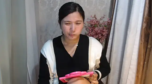 MS Isabella Snow92 online show from 02.06.25