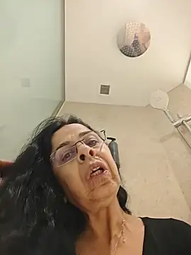 Susannemilf online show from 01.05.26