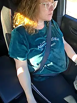 julimonroe online show from 02.25.25