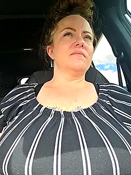 julimonroe online show from 03.26.26