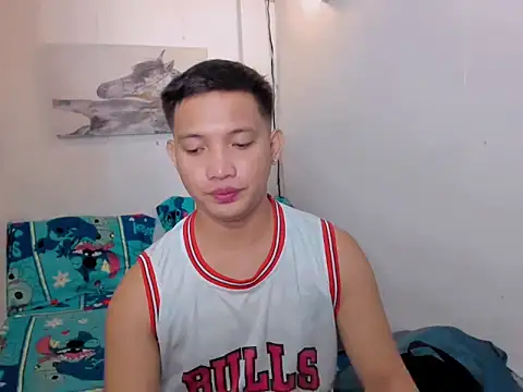 xSebastian19 online show from 12.18.25