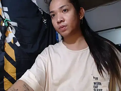 Snapshot of Valentinasbody chatting on 09.21.25 Valentinasbody online show from 09.21.25