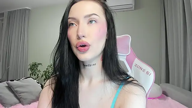 JenniferQueen11 online show from 09.11.25