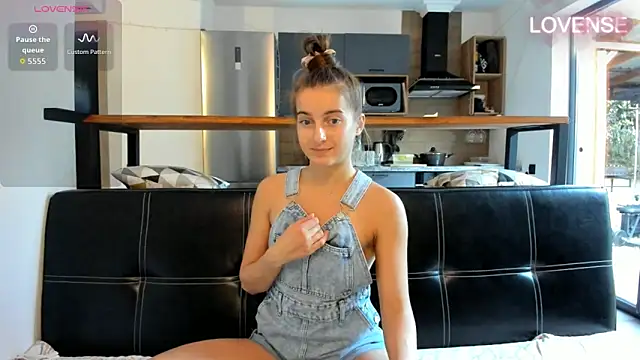 ElizSweet online show from 03.04.26