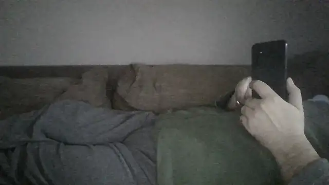 Snapshot of Anderrust chatting on 11.16.25 Anderrust online show from 11.16.25