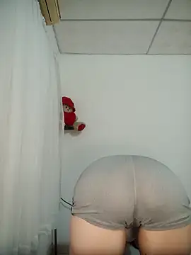 lorenitabella online show from 03.20.26