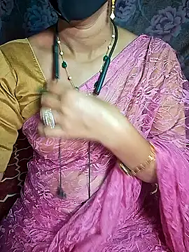 Snapshot of XBHUUME chatting on 12.30.24 XBHUUME online show from 12.30.24