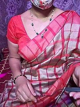 Snapshot of XBHUUME chatting on 02.24.25 XBHUUME online show from 02.24.25