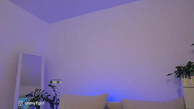 Fallinlove1 online show from 11.21.25