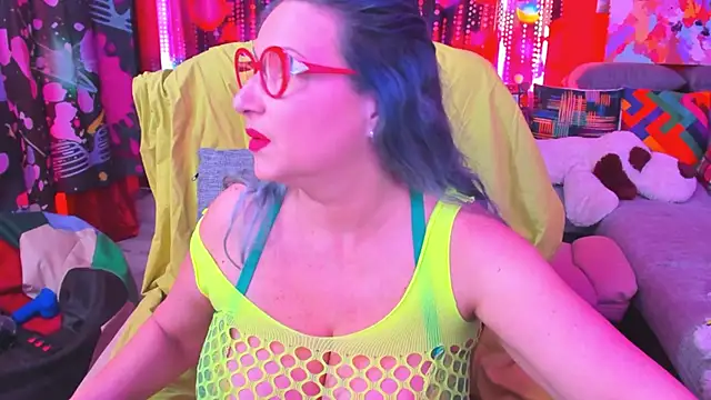 mature lisa naughty online show from 03.08.25