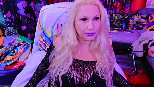 mature lisa naughty online show from 10.13.25