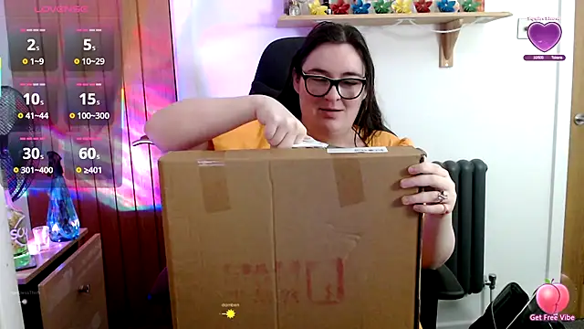 Rebecca Summer online show from 05.14.26