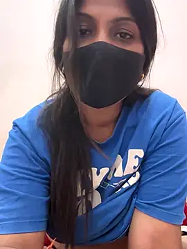 Snapshot of katrina_0143 chatting on 11.08.25 katrina 0143 online show from 11.08.25