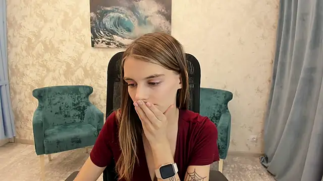 Snapshot of RedLipse chatting on 01.18.25 RedLipse online show from 01.18.25