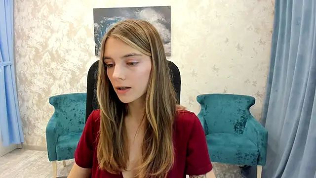 Snapshot of RedLipse chatting on 01.31.25 RedLipse online show from 01.31.25