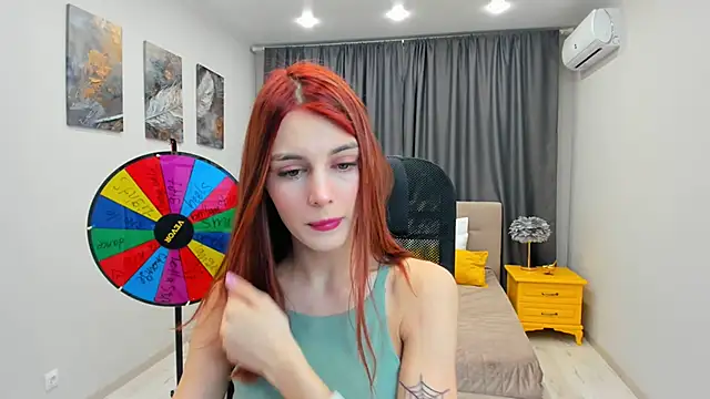 Snapshot of RedLipse chatting on 03.09.25 RedLipse online show from 03.09.25