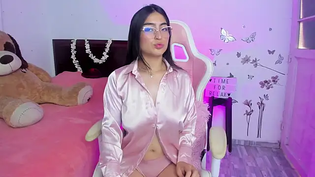 Blue Petite online show from 02.07.25