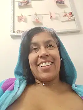 Snapshot of Molly_newman6 chatting on 10.27.25 Molly newman6 online show from 10.27.25