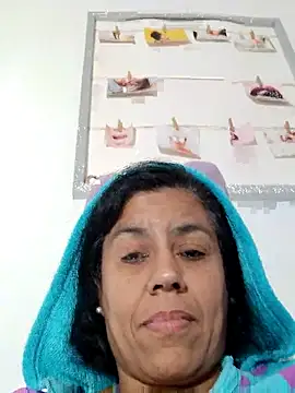 Snapshot of Molly_newman6 chatting on 11.09.25 Molly newman6 online show from 11.09.25