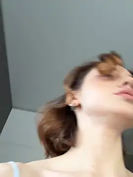 Snapshot of Camilla_Railian chatting on 10.25.25 Camilla Railian online show from 10.25.25